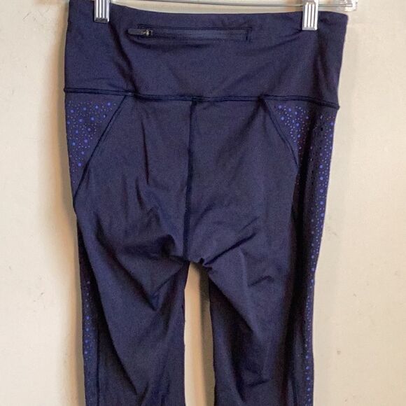 Lululemon Navy Blue Leggings 6 - Picture 4 of 7
